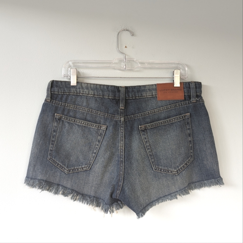 Lucky Brand Women's 8/29 The Cut Off Button Fly Denim Shorts - Picture 8 of 10